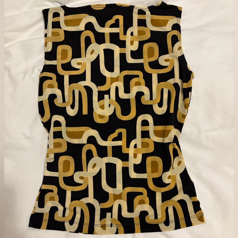 Vintage Suzy Shier Black and Gold Abstract Boatneck Tank Top - Picture 2 of 4